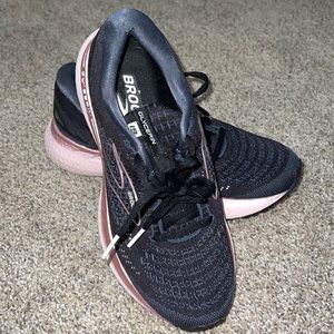 Brooks Glycerin 19 running shoes
